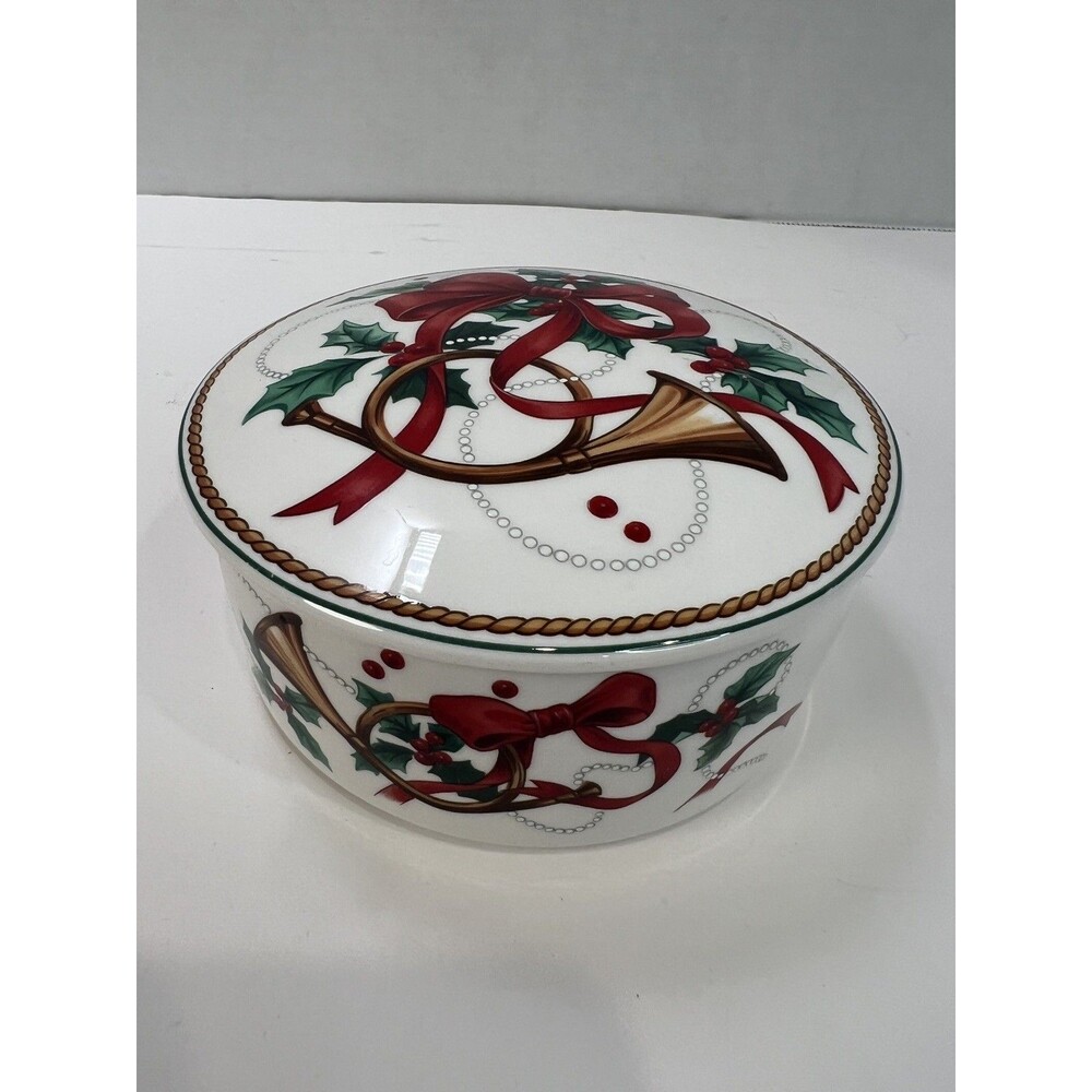 Mikasa Ceramic Holiday Jubilation Trinket Covered Box Christmas Container 4.5”